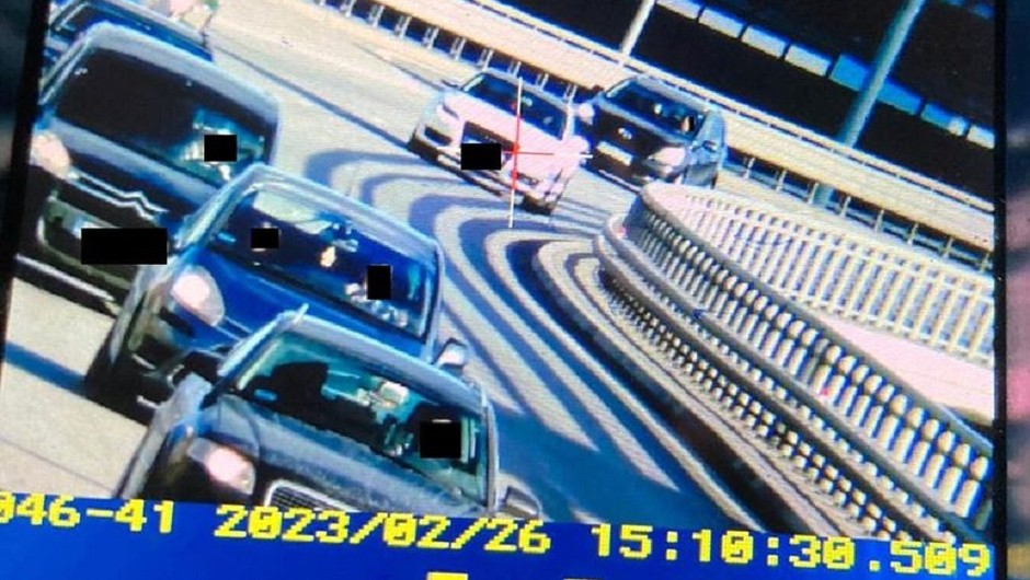 Zdawał na prawo jazdy 17 razy. Po trzech miesiącach je stracił