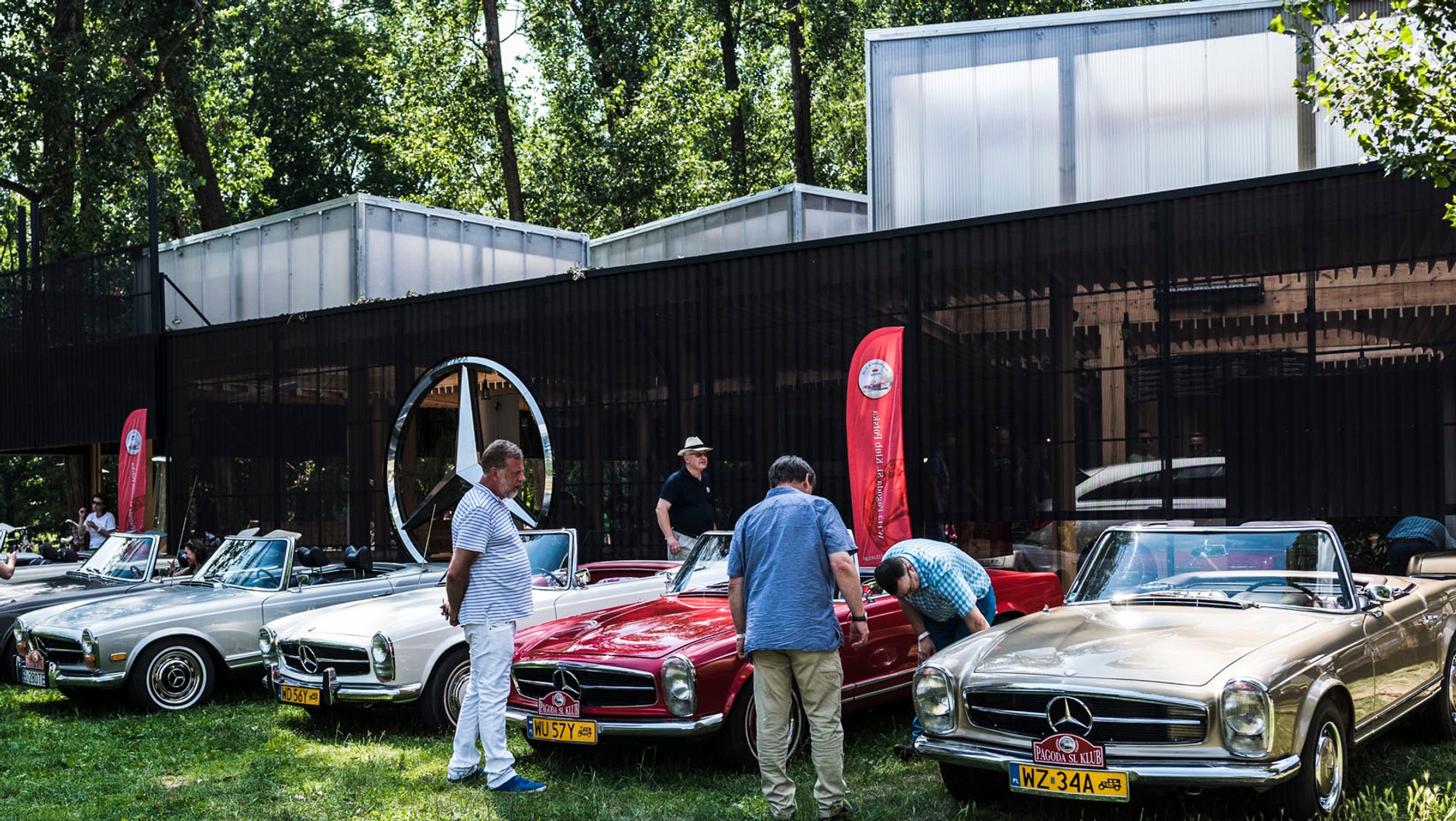 Mercedes Pagoda
