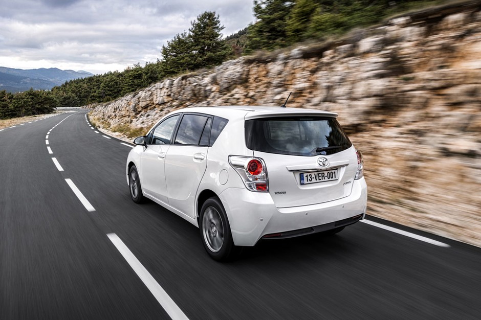 Nowa Toyota Verso idzie w ślady Aurisa