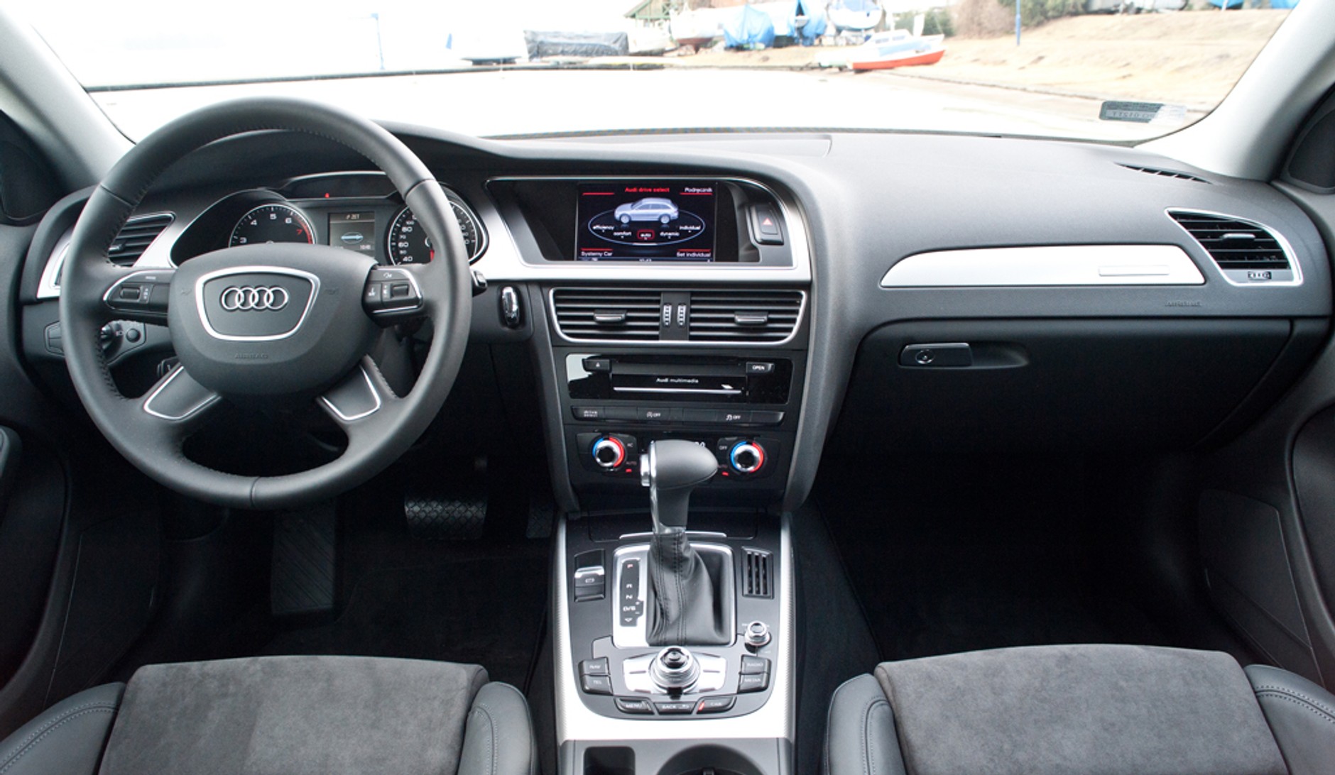 Odświeżone Audi A4 w salonach