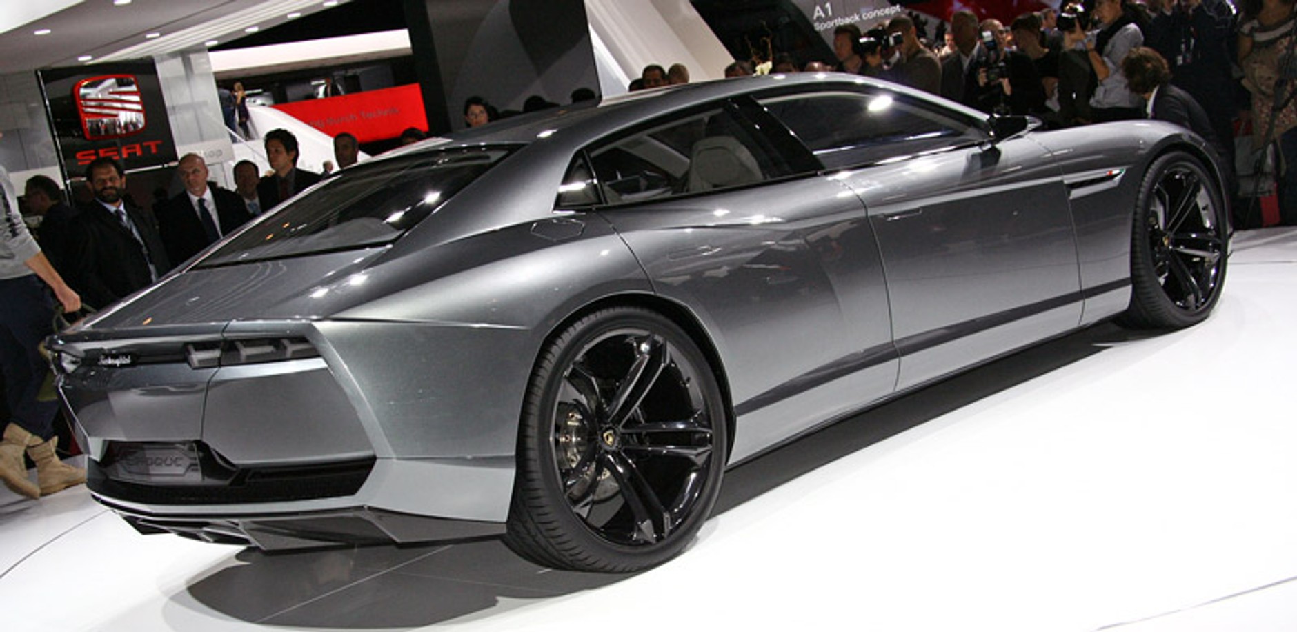 Paryż 2008: Lamborghini Estoque – co najmniej cztery lata do rozpoczęcia produkcji