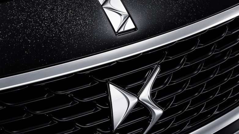 DS 5 na salonie  Paryżu