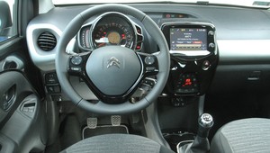 Czy cztery głośniki wystarczą? Zestaw audio w nowym Citroenie C1
