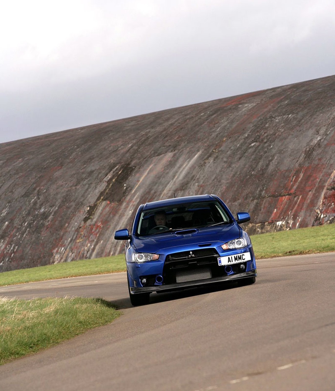 Mitsubishi Lancer Evo X FQ-400: fotogaleria