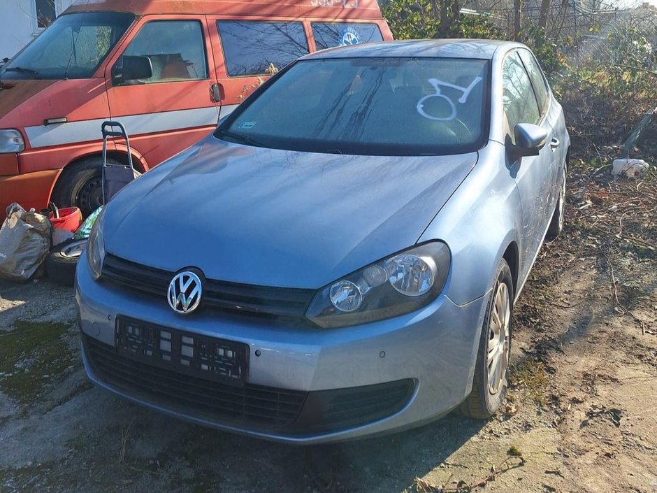 VW Golf