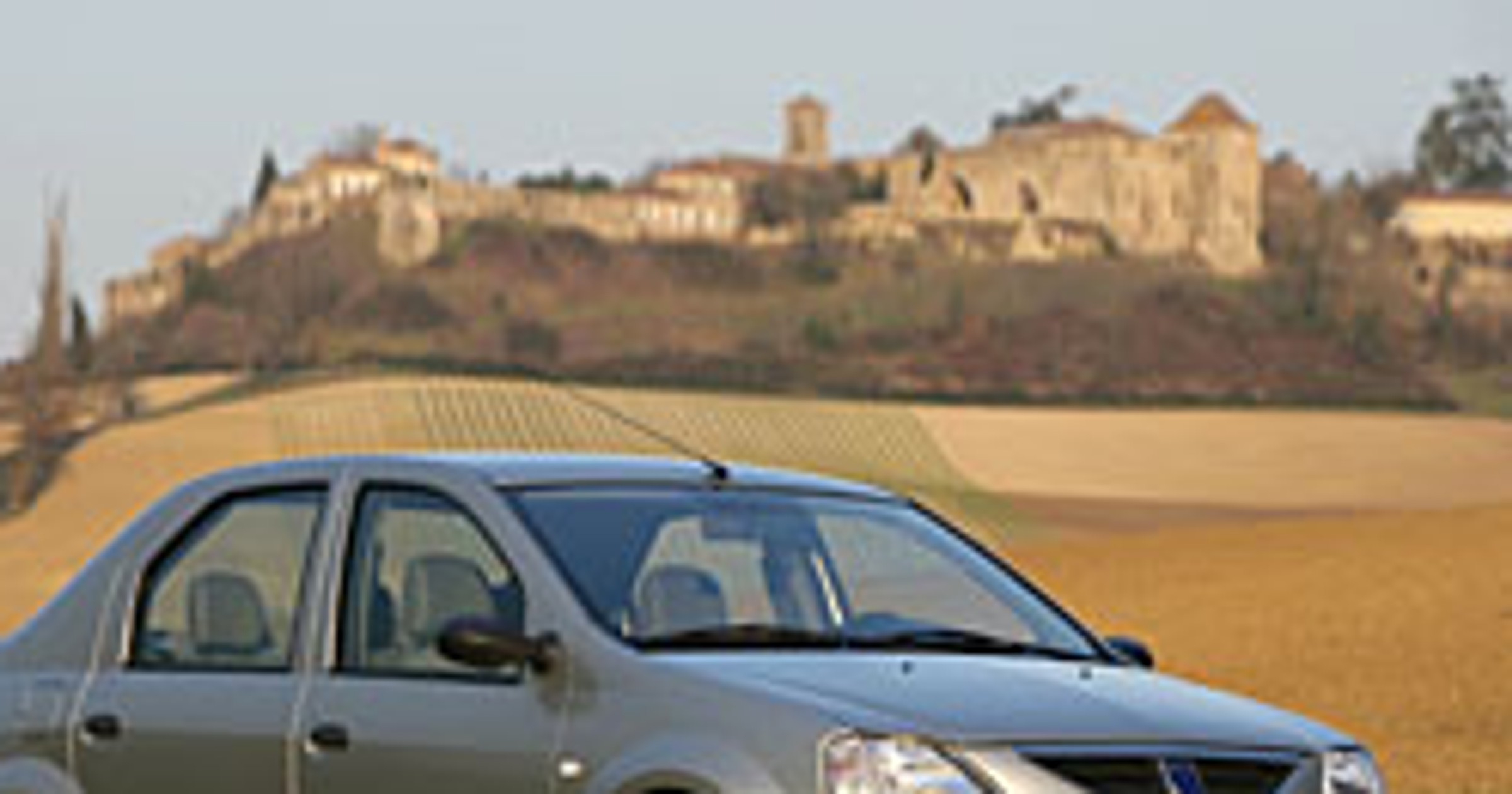 Dacia chce do roku 2009 sprzedawać trzy razy więcej Loganów