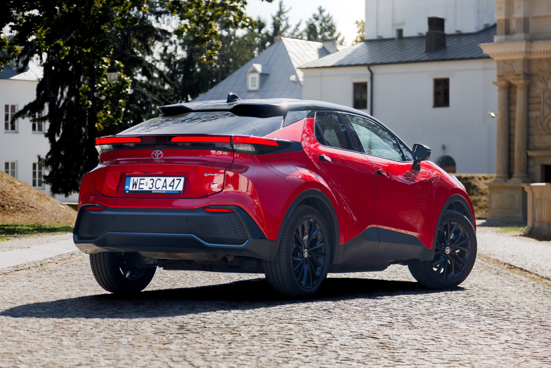 2024 Toyota C-HR PHEV