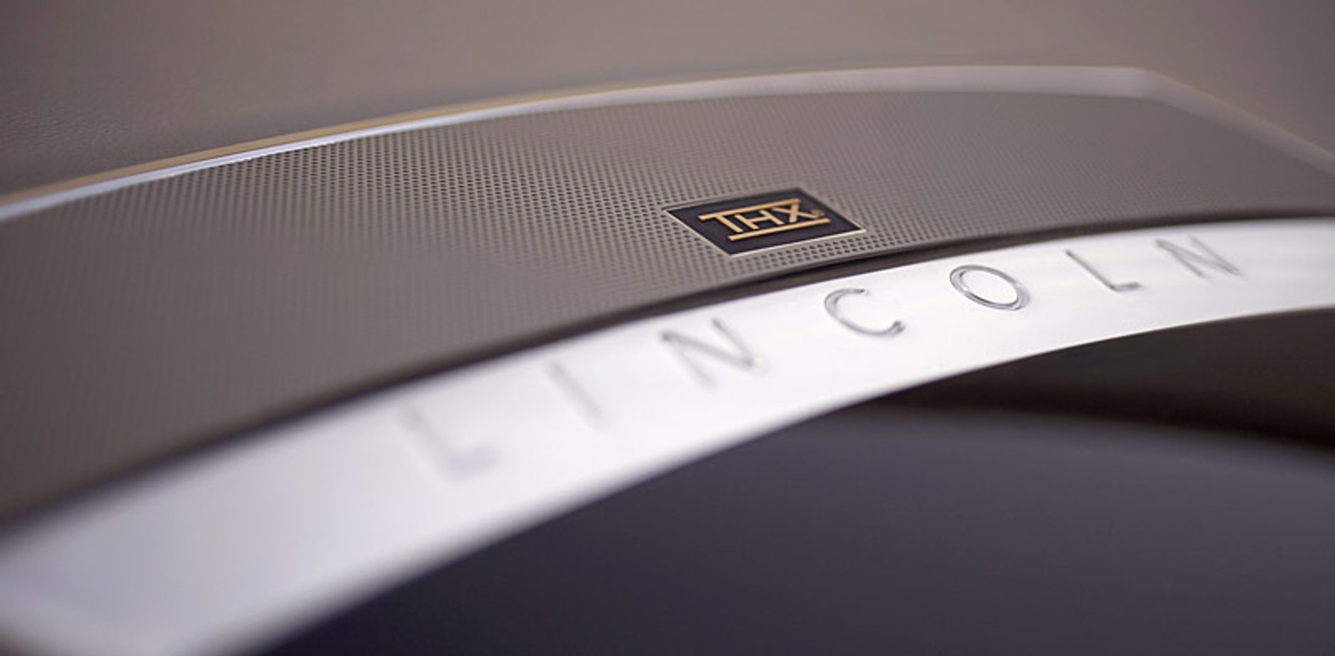 Lincoln MKT: zielone światło dla luksusowego crossovera