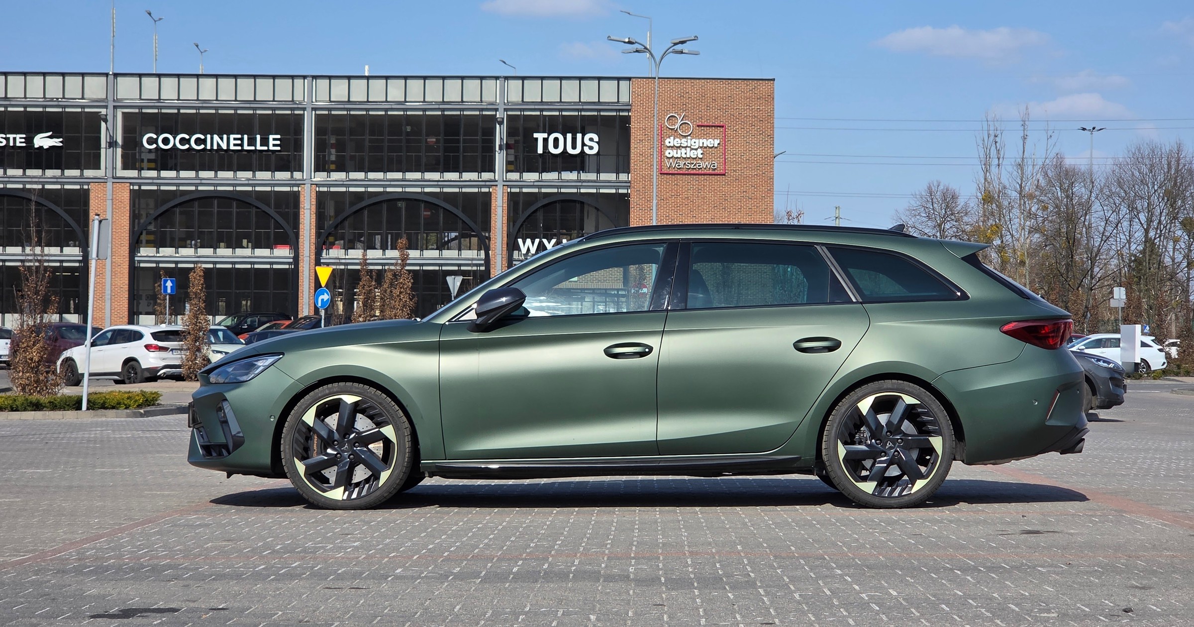 Cupra Leon Sportstourer VZ Tribe Edition