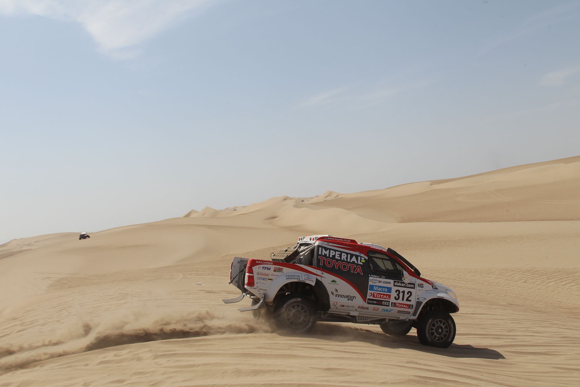 Dakar 2013: wypadek Hołowczyca, Przygoński w czołówce (3. etap, wyniki, galeria)