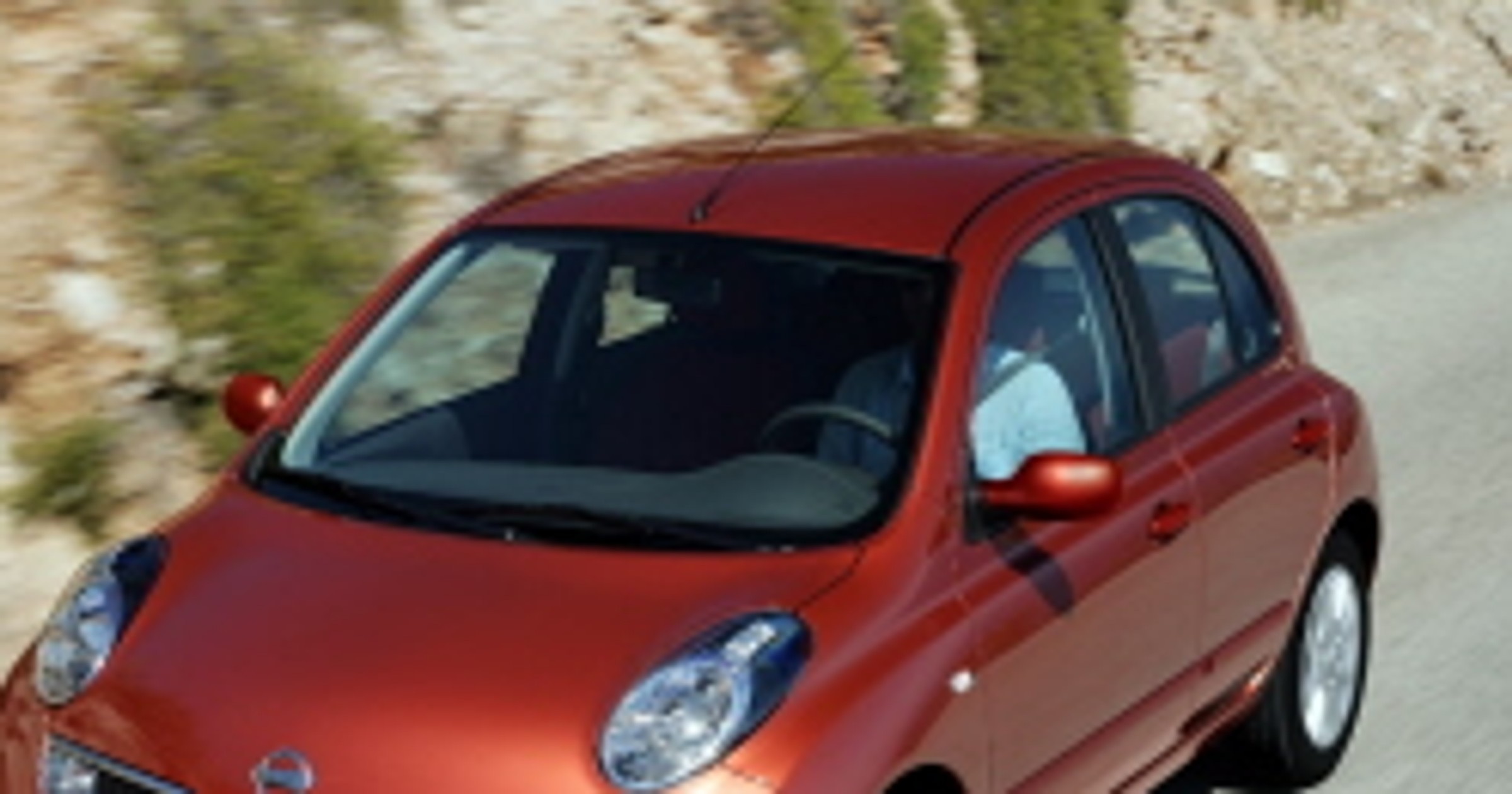 Nissan: nowy system podwójnych wtryskiwaczy