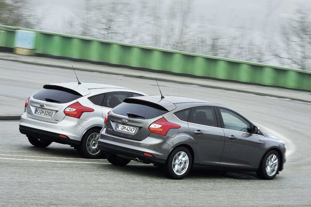 Benzyna czy diesel? Porównanie pięciu par aut