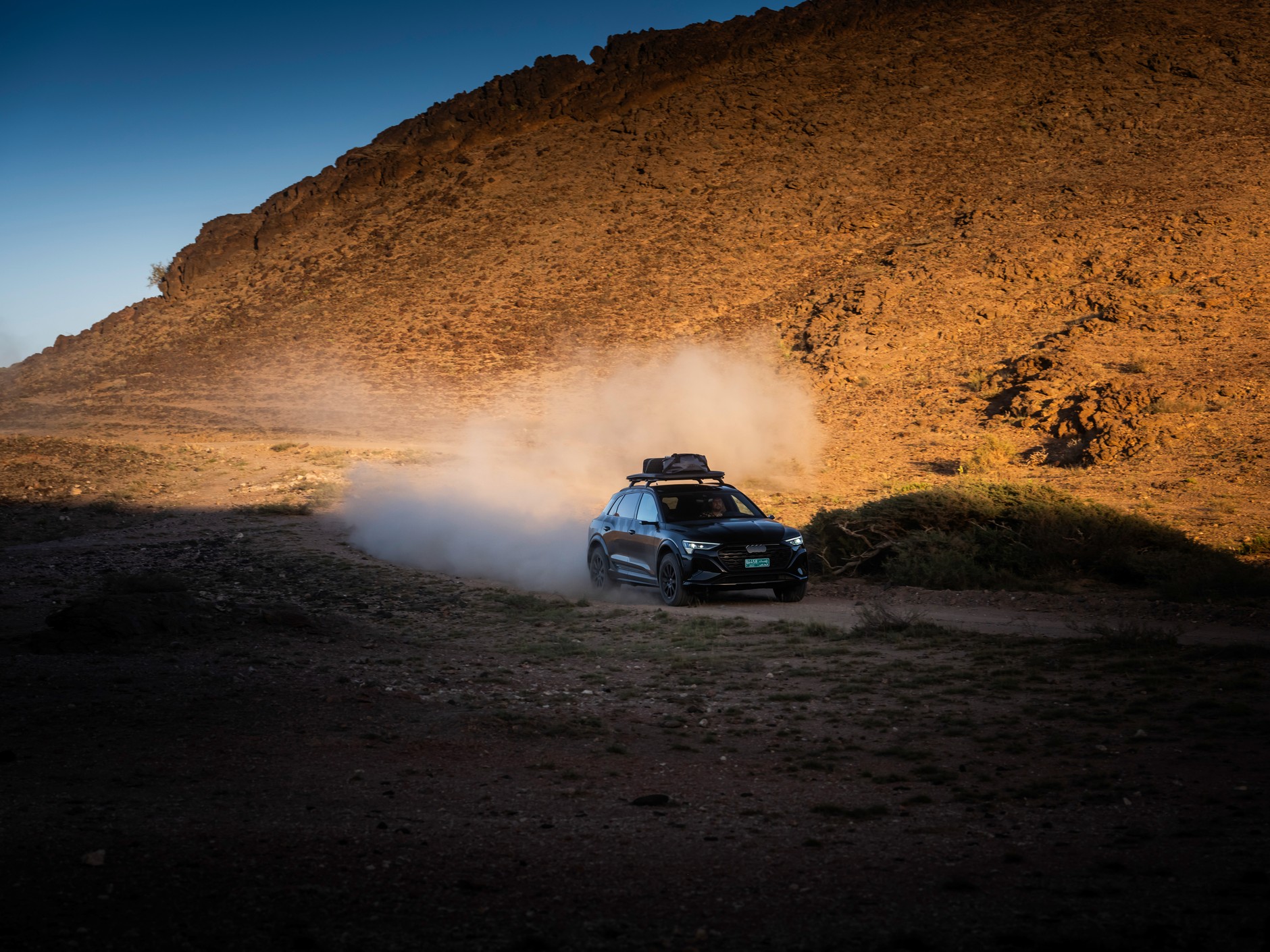 Audi Q8 e-tron edition Dakar