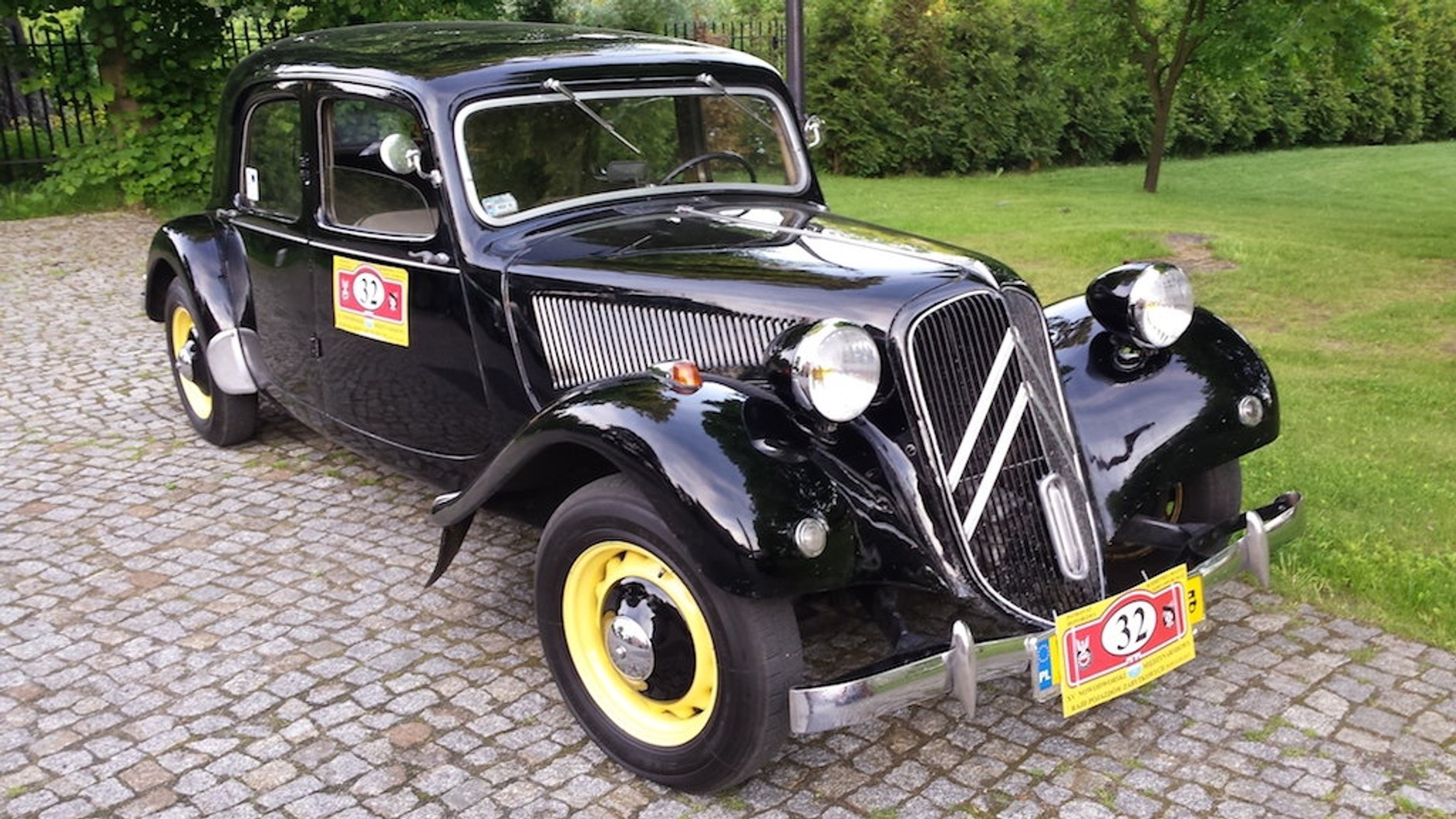 Rajd oldtimerów w Nowym Dworze