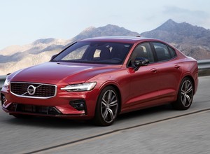 Nowe Volvo S60: sportowa klasa średnia