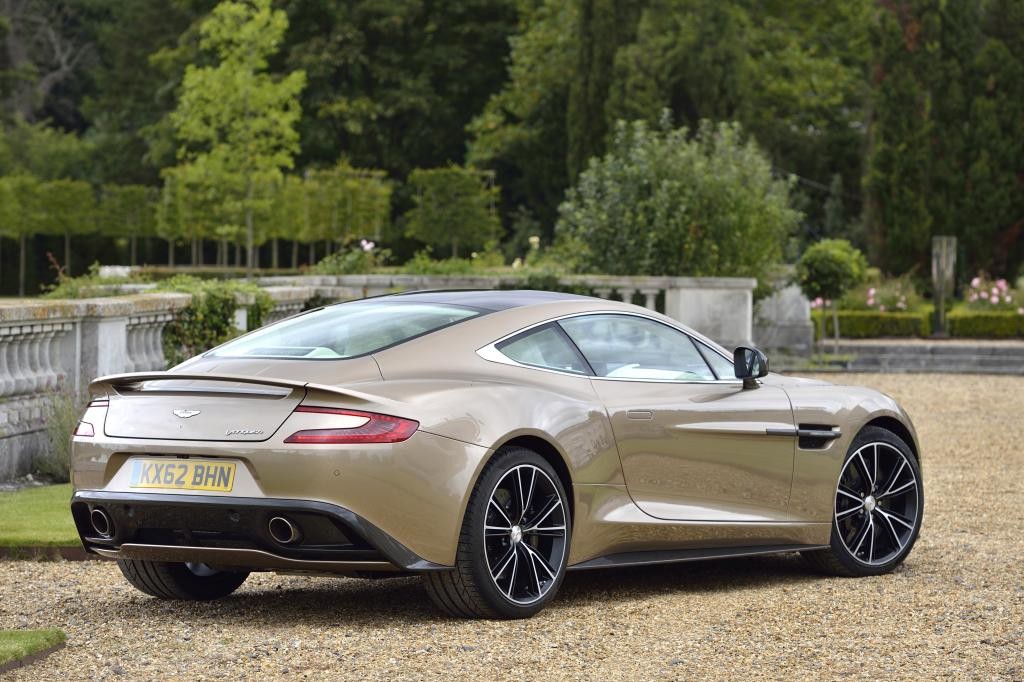 Jak jeździ Aston Martin Vanquish?