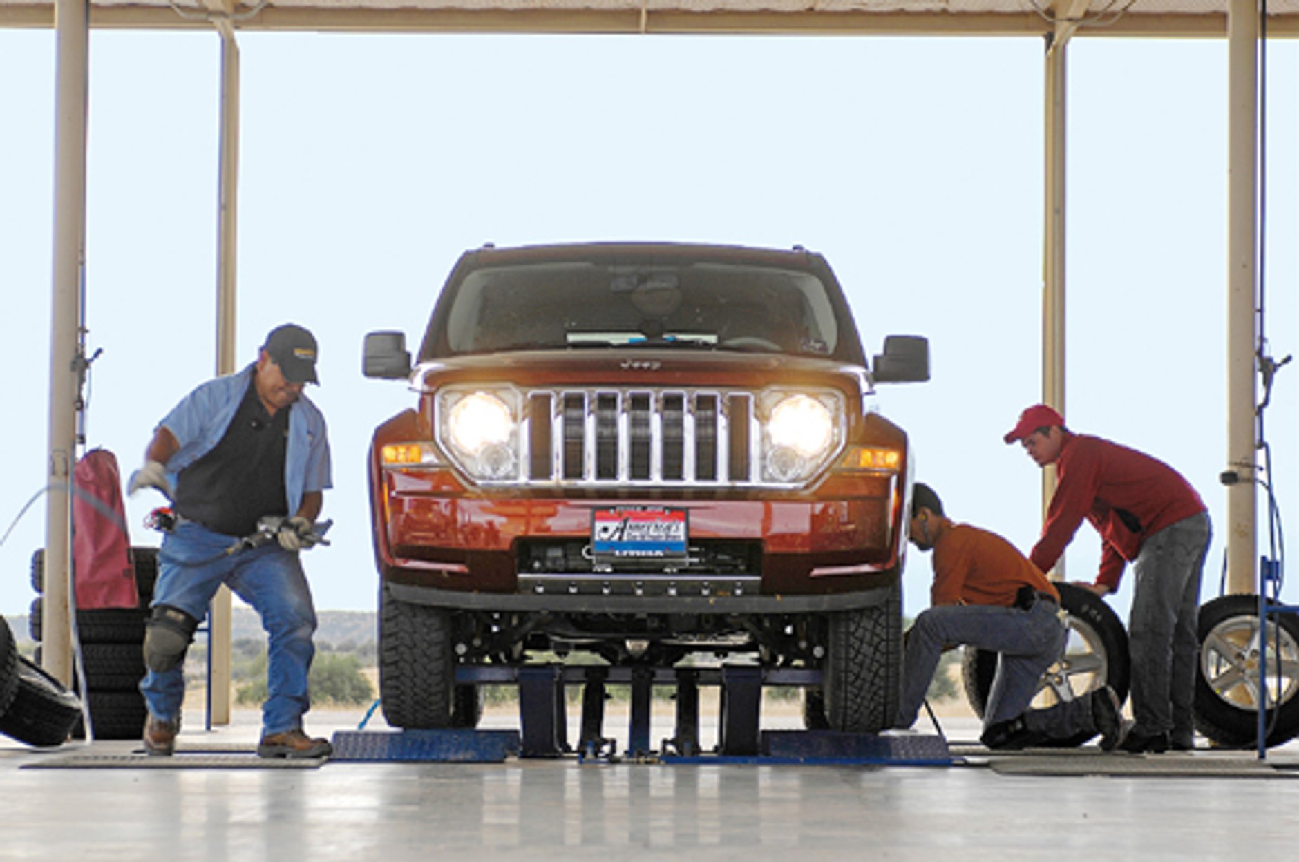 Gumy na lato - Test opon letnich w rozmiarze 235/65 R 17