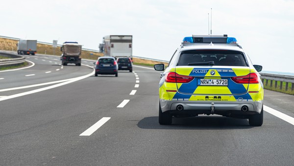 Polscy kierowcy zapominają o sześciu ważnych zasadach. Niemiecka policja nie stosuje taryfy ulgowej
