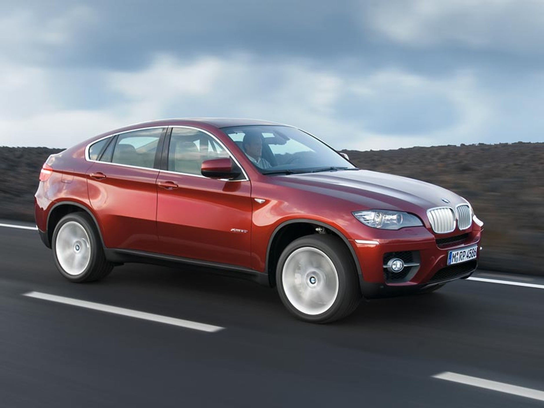 BMW X6 Sports Activity Coupé: fotogaleria, wideo i dane techniczne