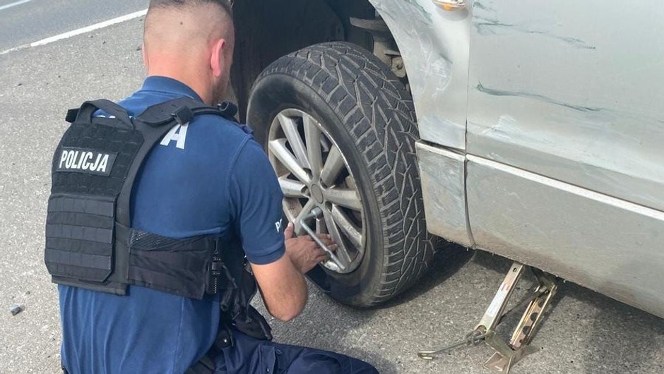 Obraz pochodzący z serwisu https://zielona-gora.policja.gov.pl/go2/serwis-informacyjny/aktualnosci/50308,Na-policjantow-mozna-liczyc-w-kazdej-sytuacji.html