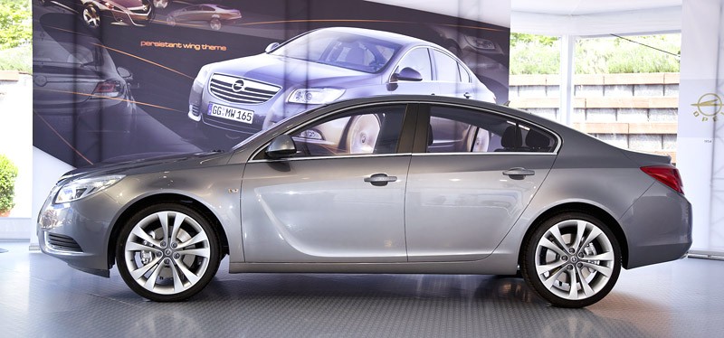 Opel Insignia: pierwsza statyczna prezentacja