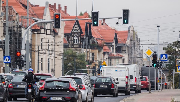 Błędy w normach emisji spalin. Właścicieli aut czekają problemy