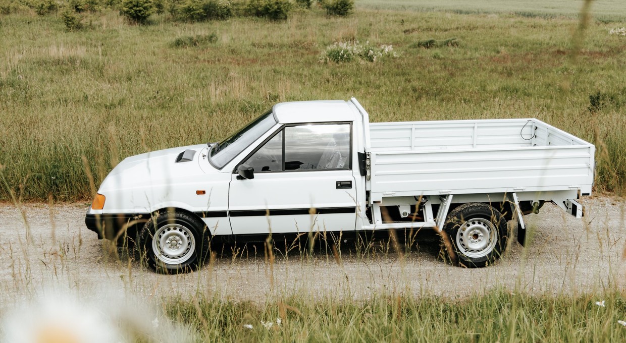 Polacy odnaleźli i sprowadzili fabrycznie nowego Poloneza Trucka z Cypru