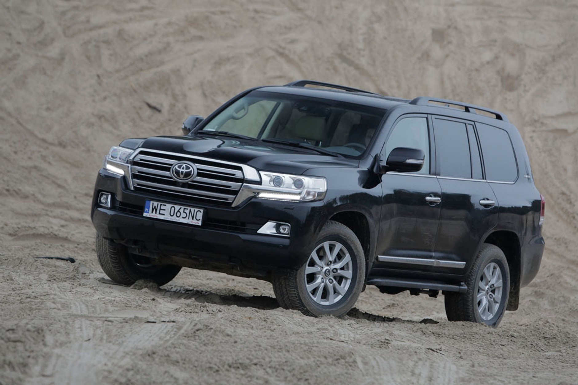 Toyota Land Cruiser V8 - zabili ją i wróciła!