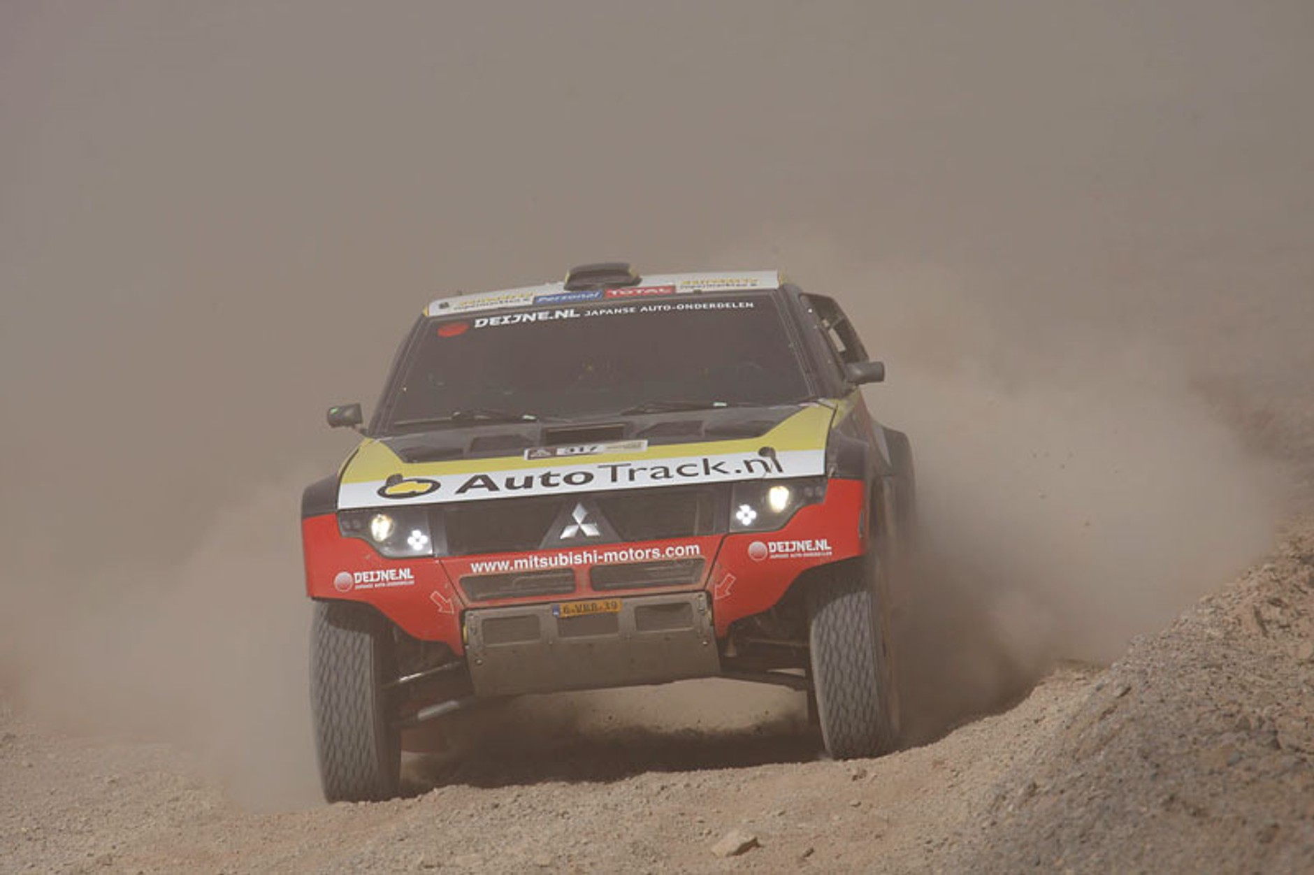 Rajd Dakar 2010: Przygoński 8. (8. etap na żywo, klasyfikacja, foto - Willy Weyens)
