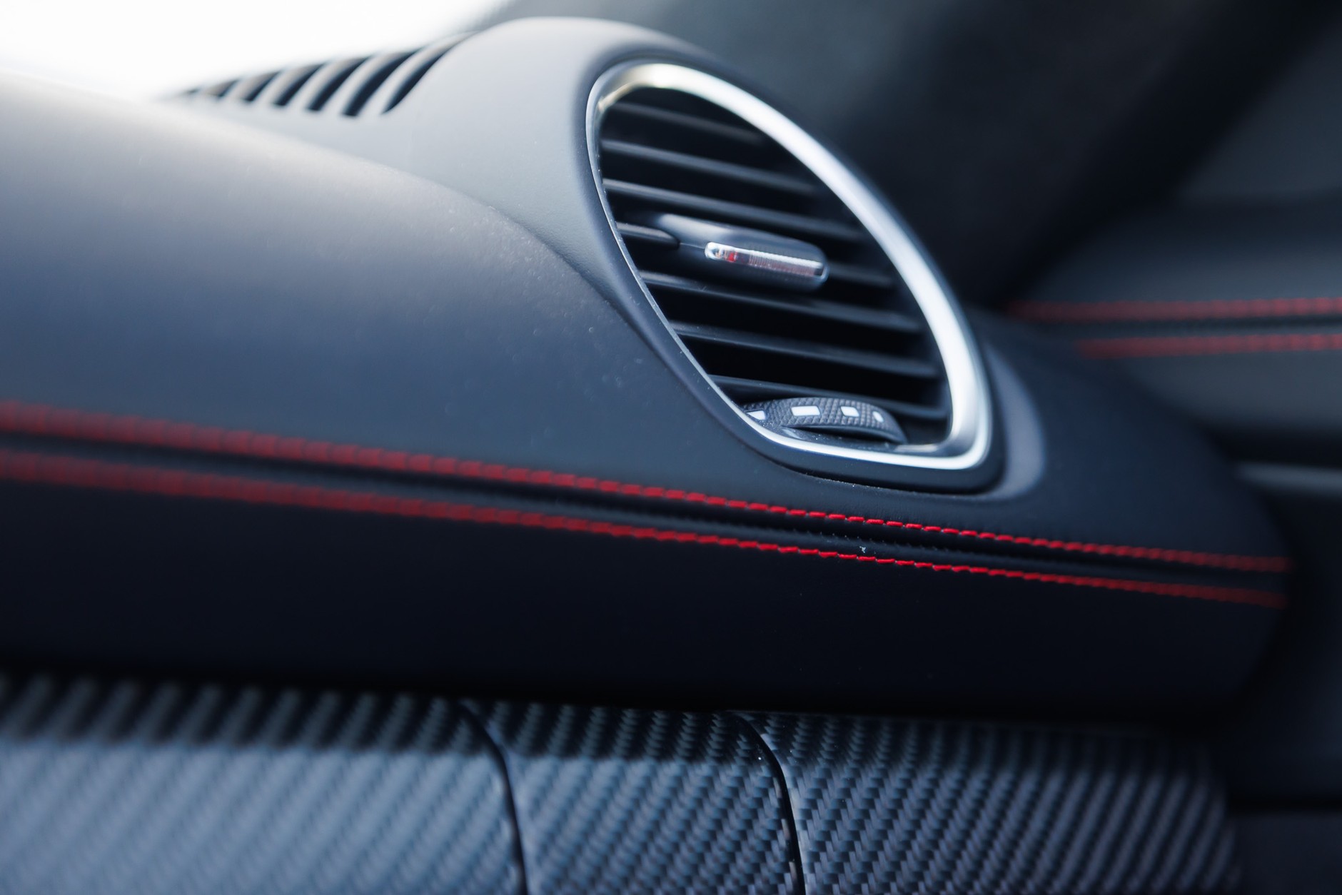 2025 porsche 718 Spyder RS