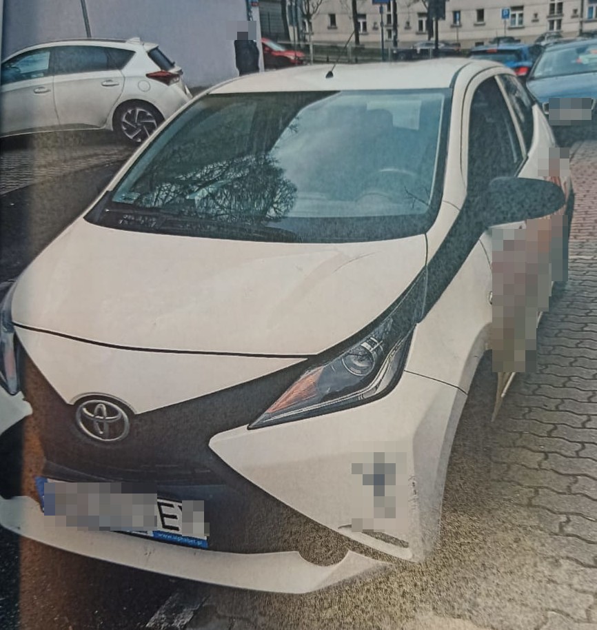 Przerobił tablicę rejestracyjną