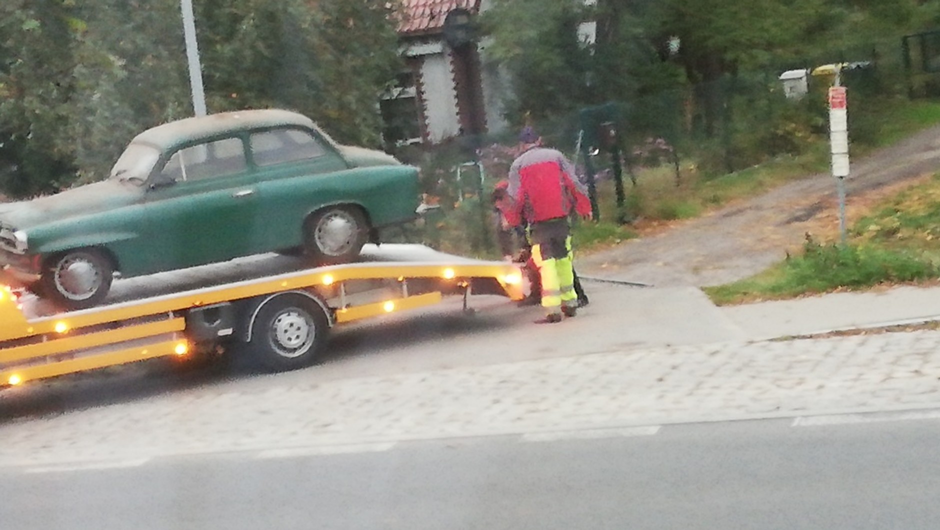 Poszukiwana Skoda Octavia i sprawcy kradzieży