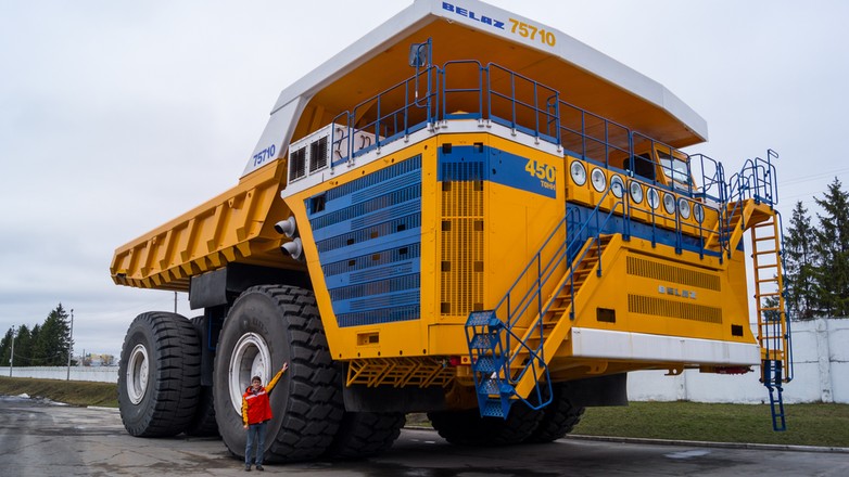 BelAZ 75710