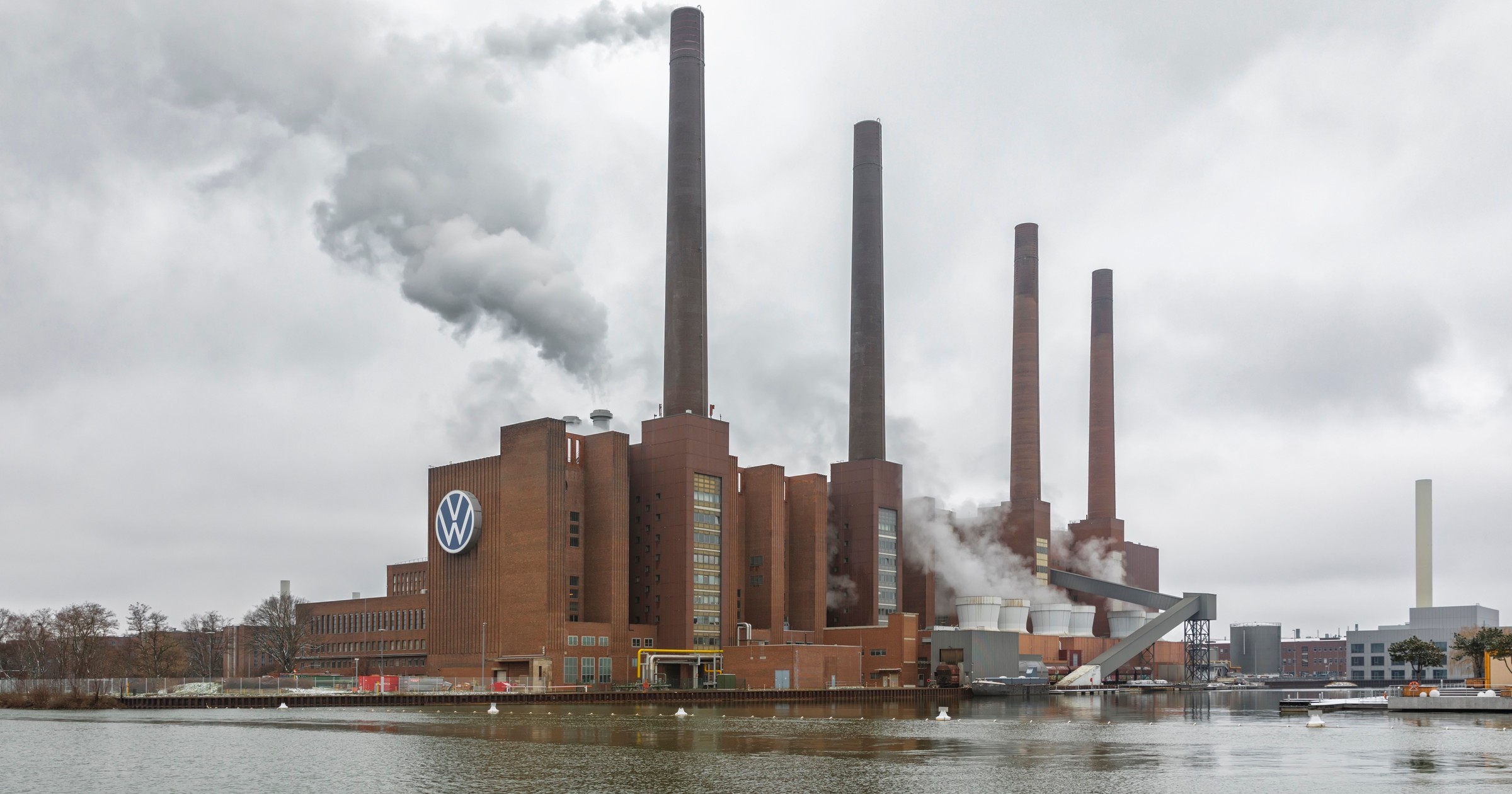 Nie tylko Volkswagen musi się uporać z kryzysem w branży motoryzacyjnej. Tymczasem Chińczycy nie zwalniają w ekspansji na Starym Kontynencie