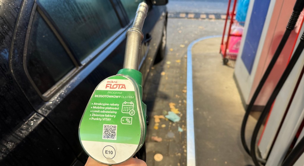Tankowanie samochodu
