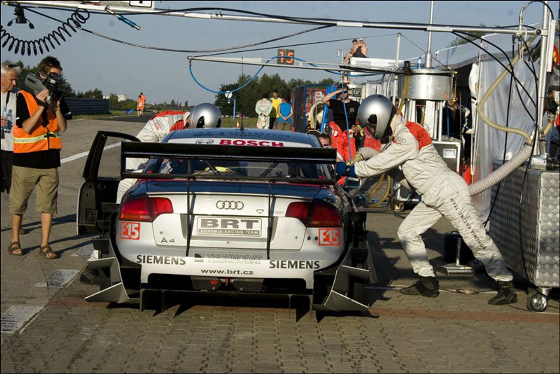 Wyścigi: nowe rekordy na torze w Poznaniu (fotogaleria)