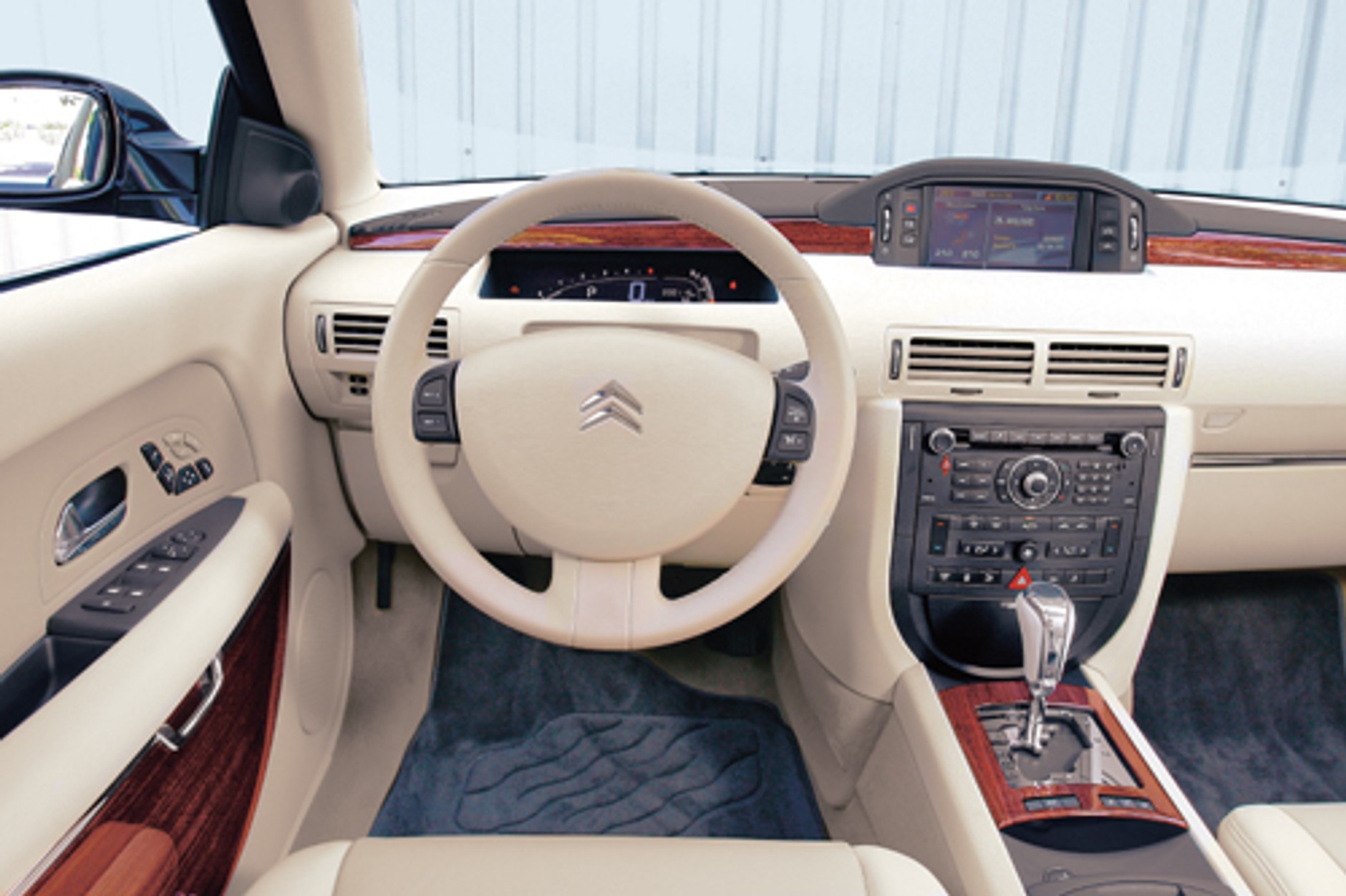 Citroën C6 2.7 HDi Exclusive - Stylowy comeback