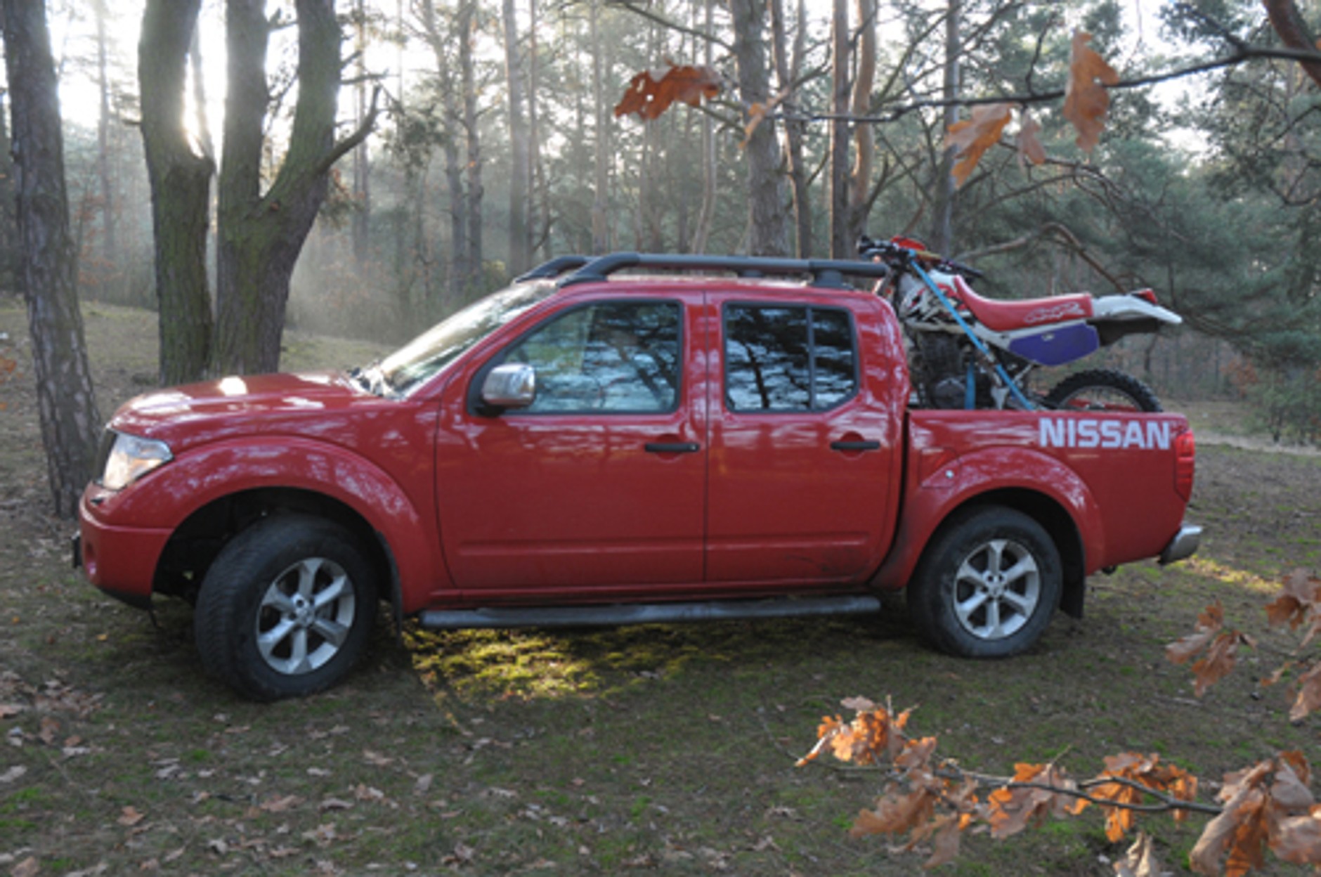 Nissan Navara 2.5d LE - Pikap wielozadaniowy