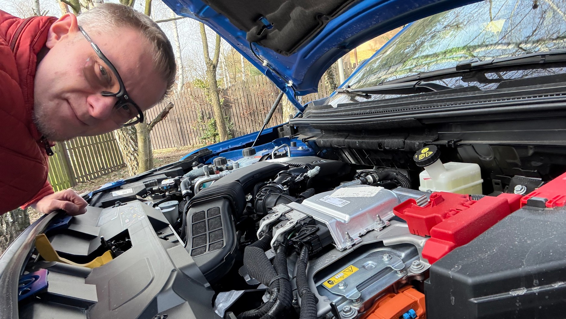 Wybieram hybrydę Plug-in, ale tylko dlatego, że auto ma wyższą moc i tylko w sytuacji, gdy dopłata nie jest wysoka