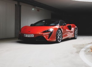 Pierwszy McLaren Artura trafił do polskiego właściciela. Cena zwala z nóg