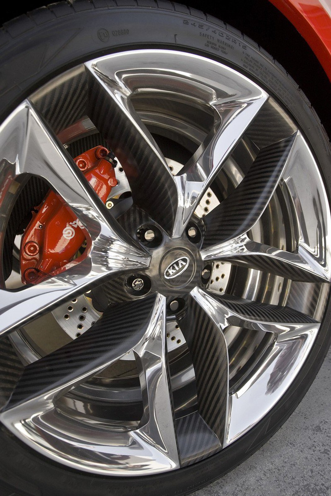 Kia KOUP – koncept ostrego czteromiejscowego coupe