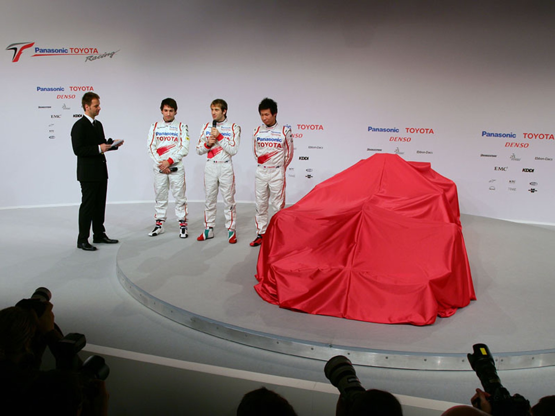 Panasonic Toyota Racing w roku 2008 - kierowcy, historia, fotogaleria