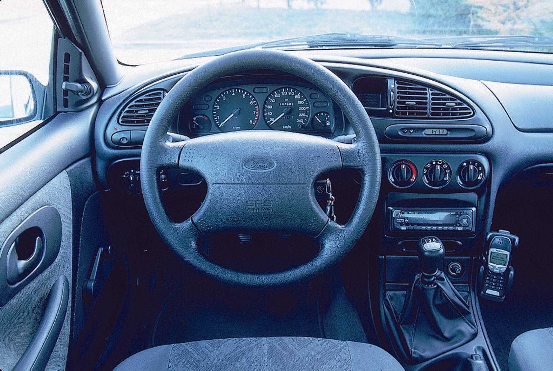 Ford Mondeo – deska rozdzielcza