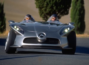 Mercedes F 400 Carving – futurystyczny roadster sprzed 20 lat
