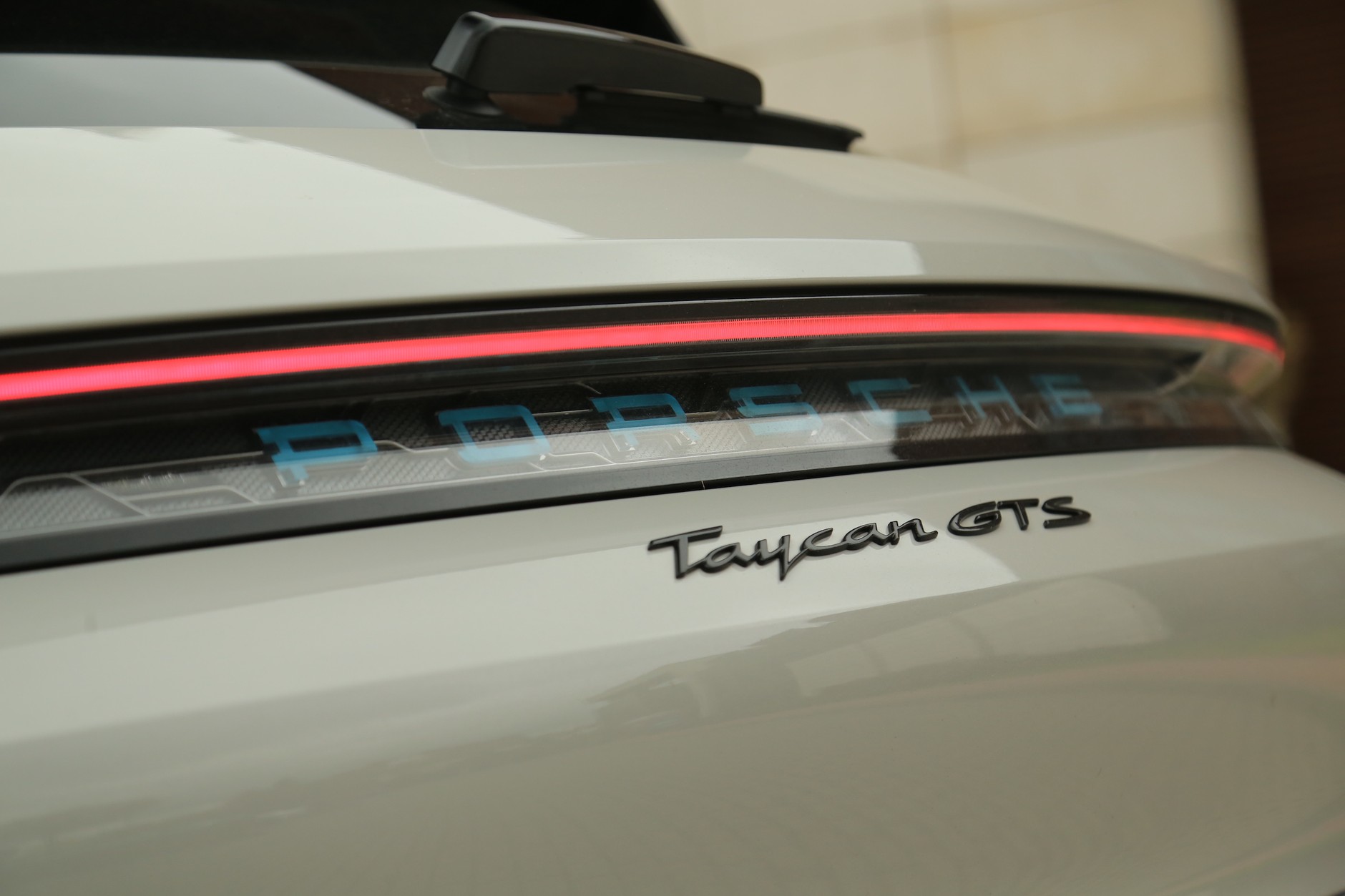 Porsche Taycan GTS Sport Turismo