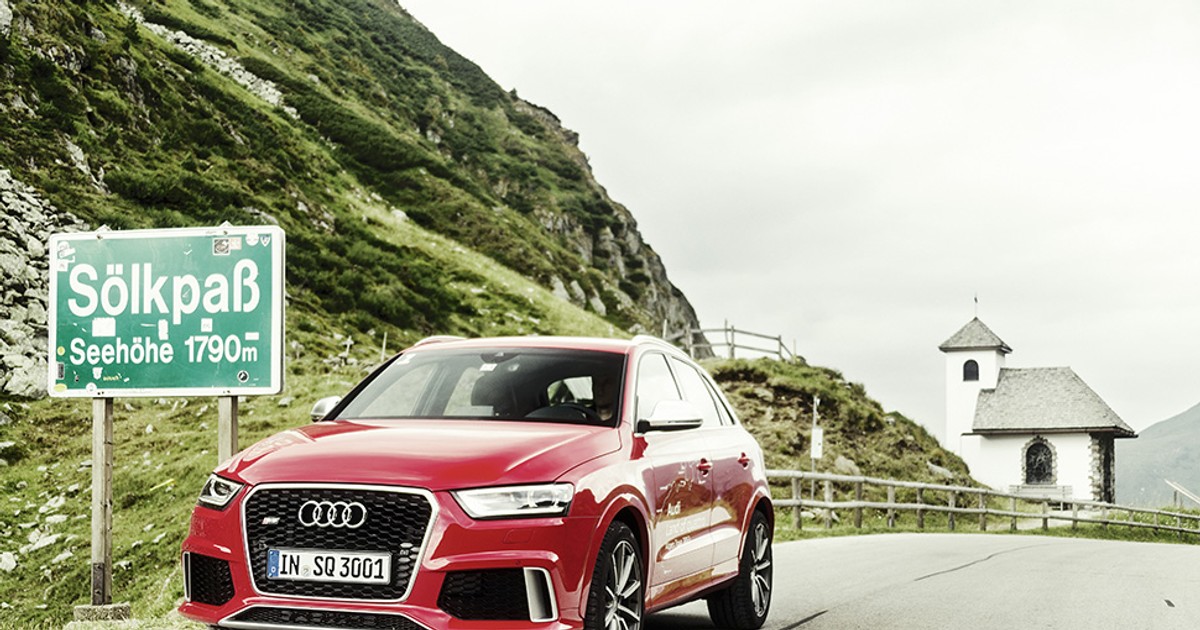 Audi Q3 RS zdobywa Alpy
