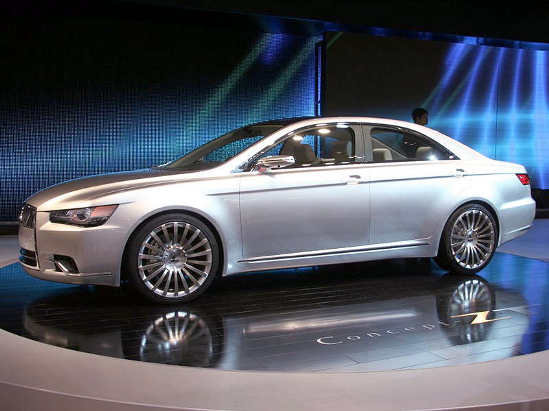 Tokio Motor Show 2007: druga tokijska fotogaleria nowości i prototypów (wideo)