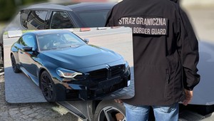 Skradzione w Polsce BMW M2 miało trafić do Emiratów. Służby odzyskały auto w porcie