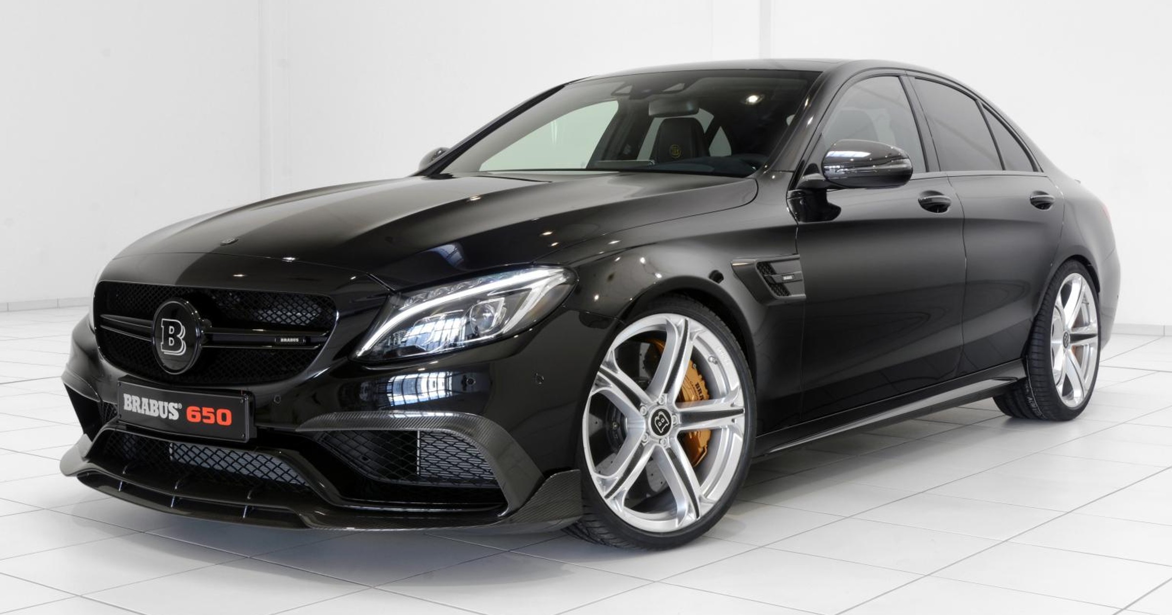 Brabus zbudował 650-konnego Mercedesa C 63 AMG S