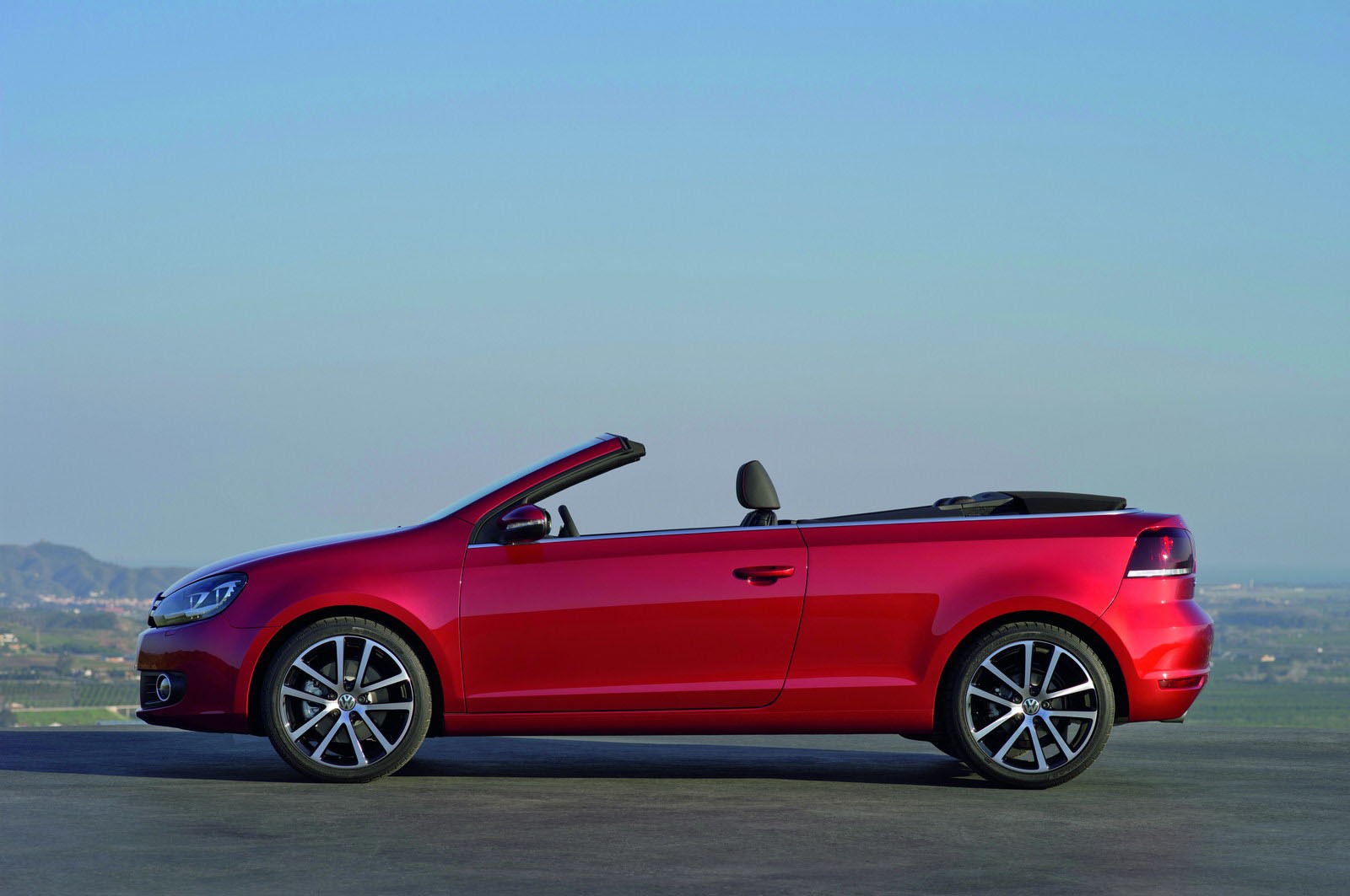 Taki jest nowy VW Golf Cabriolet